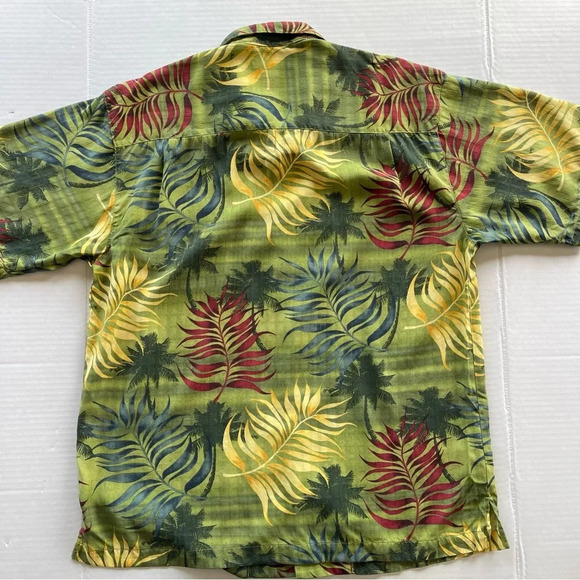 Tommy Bahama Silk Hawaiian Shirt Men's M Green Red Yellow Floral Button Up - Picture 6 of 10